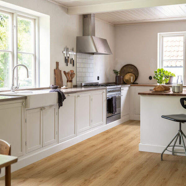 V4307-49229-2 Panele Winylowe Pergo Namsen pad pro Dąb Naturalny Heritage V4307-49229