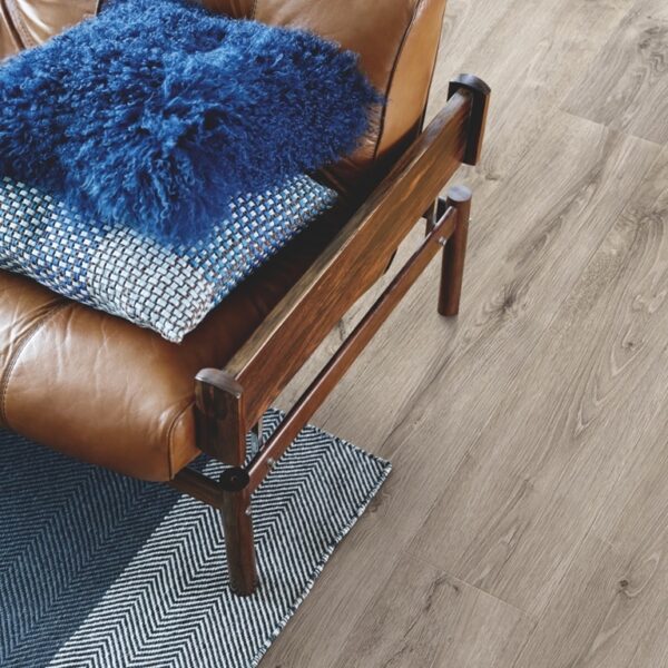 L0239-04303-4 Panele Laminowane Pergo Arendal pro Dąb Stajenny Szary L0239-04303